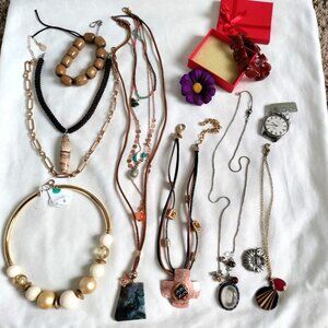 Women's jewelry bundle